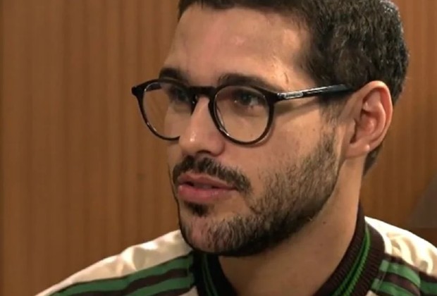 Rodrigo Mussi engata affair com famosa durante festa de Réveillon