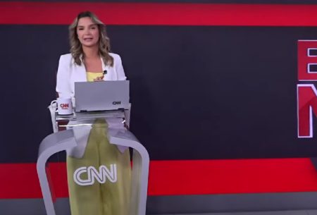 Âncora da CNN Brasil detona violência de bolsonaristas