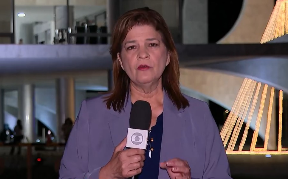 Delis Ortiz tem lembrança com Bolsonaro exposta e vira alvo de críticas