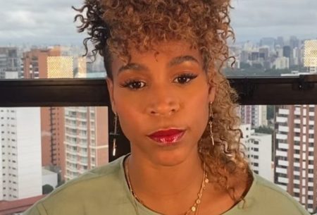 Karol Conká toma atitude surpreendente dois anos após cancelamento nacional