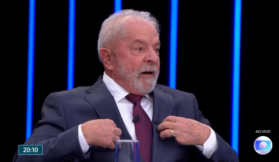Bolsonaristas “descobrem” que sósia de Lula comanda o país e recorrem à novela da Globo