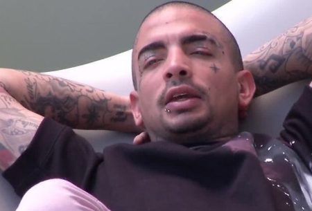 BBB 2023: MC Guimê consola Gabriel e detona brothers