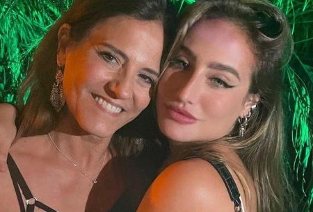BBB 2023: Mãe de Bruna Griphao passa noite aos prantos e faz desabafo chocante sobre filha