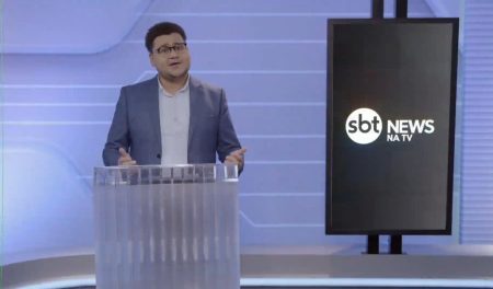 Dedo do Silvio Santos? SBT muda e telejornal ganha ares de circo
