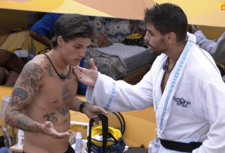 BBB 2023: Cara de Sapato e Gabriel discutem pesado após treta com Larissa