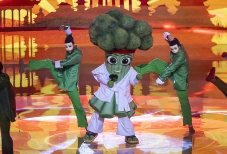 Broco Lee do The Masked Singer Brasil é desmascarada e identidade impressiona