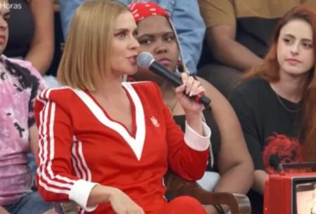 Carolina Dieckmann expõe o que sofreu com vazamento de fotos íntimas