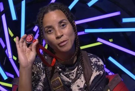 BBB 2023: Domitila solta o verbo e dispara: “Não vim para ensinar relacionamento tóxico”