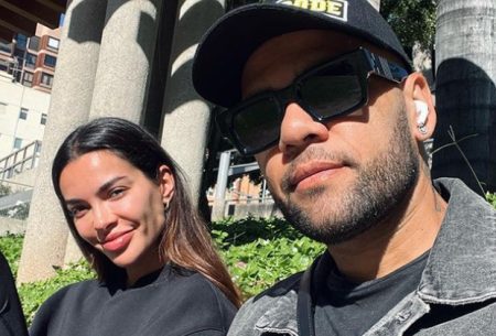 Em meio à crise, mulher de Daniel Alves toma nova atitude e faz desabafo