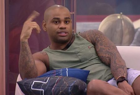 BBB 2023: Cezar alfineta Paula por atitude com Gabriel