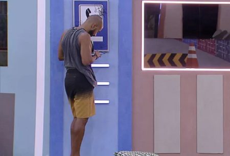 BBB 2023: Ricardo faz desabafo após não atender o Big Fone