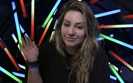 Campeã do BBB 2023, Amanda Meirelles expõe planos após contrato com a Globo
