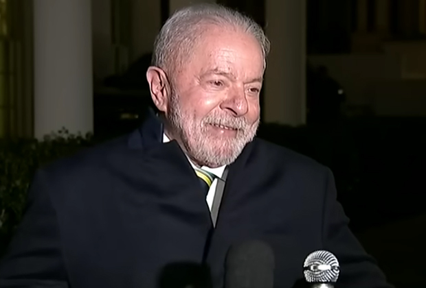 Lula fica chocado com cena de novela da Globo e surpreende com atitude