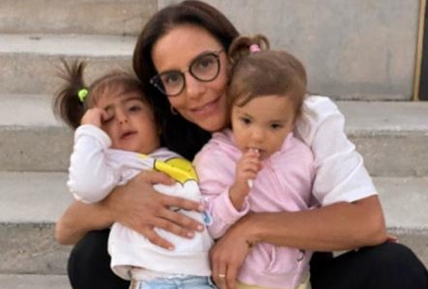 Ivete Sangalo emociona ao fazer homenagem às filhas gêmeas: “Minhas vidinhas”