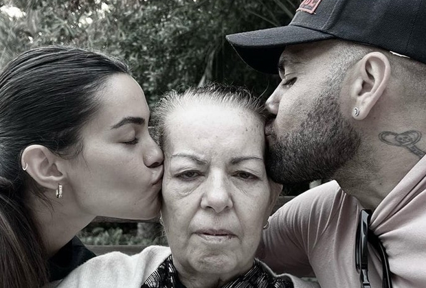 Um mês após morte da mãe, mulher de Daniel Alves perde outro ente querido