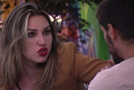 BBB 2023: Amanda coloca Cara de Sapato contra a parede sobre relacionamento fora da casa