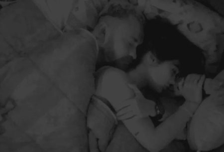 BBB 2023: Fred e Larissa movimentam edredom e levantam suspeitas