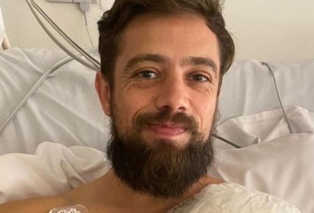 Rafael Cardoso recebe notícia importante após internação por celulite infecciosa