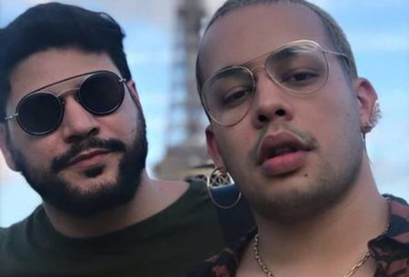 Gloria Groove entrega acordo que tem com o marido durante o Carnaval
