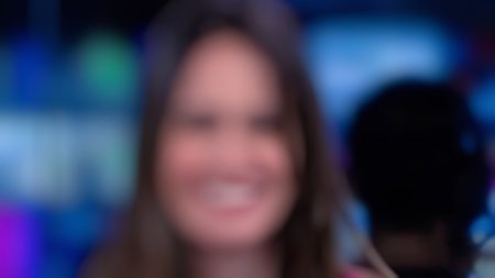 Ex-âncora da CNN Brasil negocia retorno à TV para trabalhar na concorrência