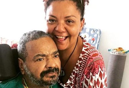 Mulher de Arlindo Cruz já perdoou traição do cantor e filho fora do casamento