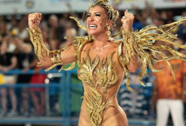 Lorena Improta faz revelação sobre desfilar sem tapa-sexo no Carnaval
