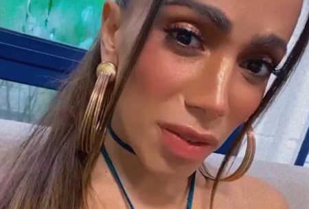 Anitta solta o verbo e detona boatos envolvendo seu nome em despedida de solteira