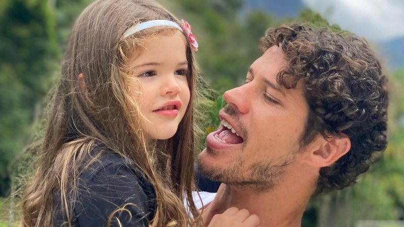 José Loreto abre o jogo sobre criação da filha com Débora Nascimento