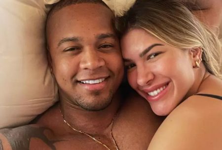 Leo Santana expõe momento íntimo com Lorena Improta e leva bronca: “Sua mãe vai ver”