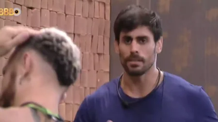 BBB 2023: Fred recebe proposta íntima de Cara de Sapato após saída de Larissa