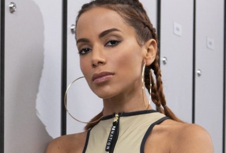 Anitta revela bastidores de estreia como atriz e presente que ganhou