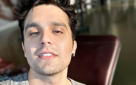 Fã passa do limite e Luan Santana acaba surpreendido durante show especial