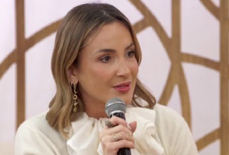 Claudia Leitte expõe assédio sofrido dentro de ônibus e faz desabafo forte na Globo