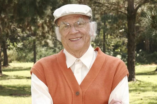 Ator de pegadinhas de Silvio Santos, Milton Franceschini morre aos 87 anos