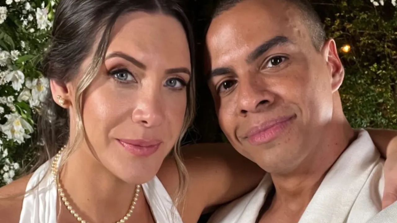Thiago Oliveira revela como a gravidez da esposa influenciou a relação