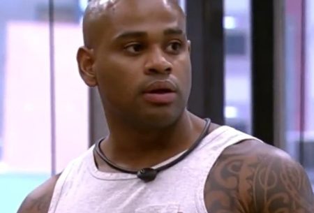 BBB 2023: Cezar se revolta e ataca Ricardo: “Imbecil”