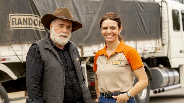 Antonio (Tony Ramos) e Mara (Renata Gaspar) em Terra e Paixão