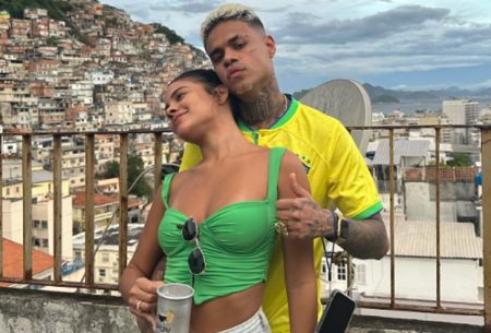Namorado de Bella Campos é detonado por look para jantar de luxo e reage revoltado