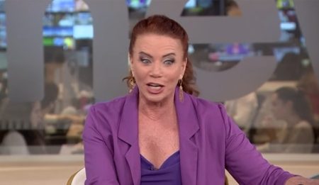 Jornalista da Globo dispara palavrão e acaba repreendida ao vivo