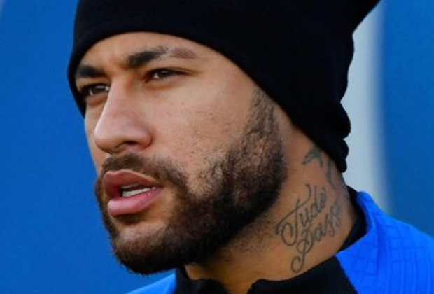 Após boatos, Neymar choca web ao expor novidade com namorada