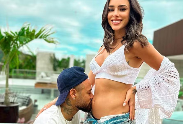 Grávida de Neymar, Bruna Biancardi revela se vai postar sobre gestação na web