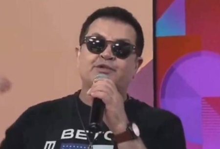 Beto Barbosa se revolta com atitude e abandona programa do SBT ao vivo