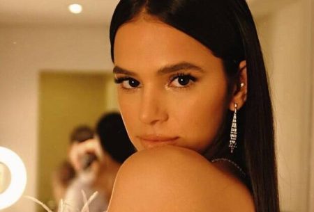 Bruna Marquezine engata romance com rapper escondido e detalhes são expostos