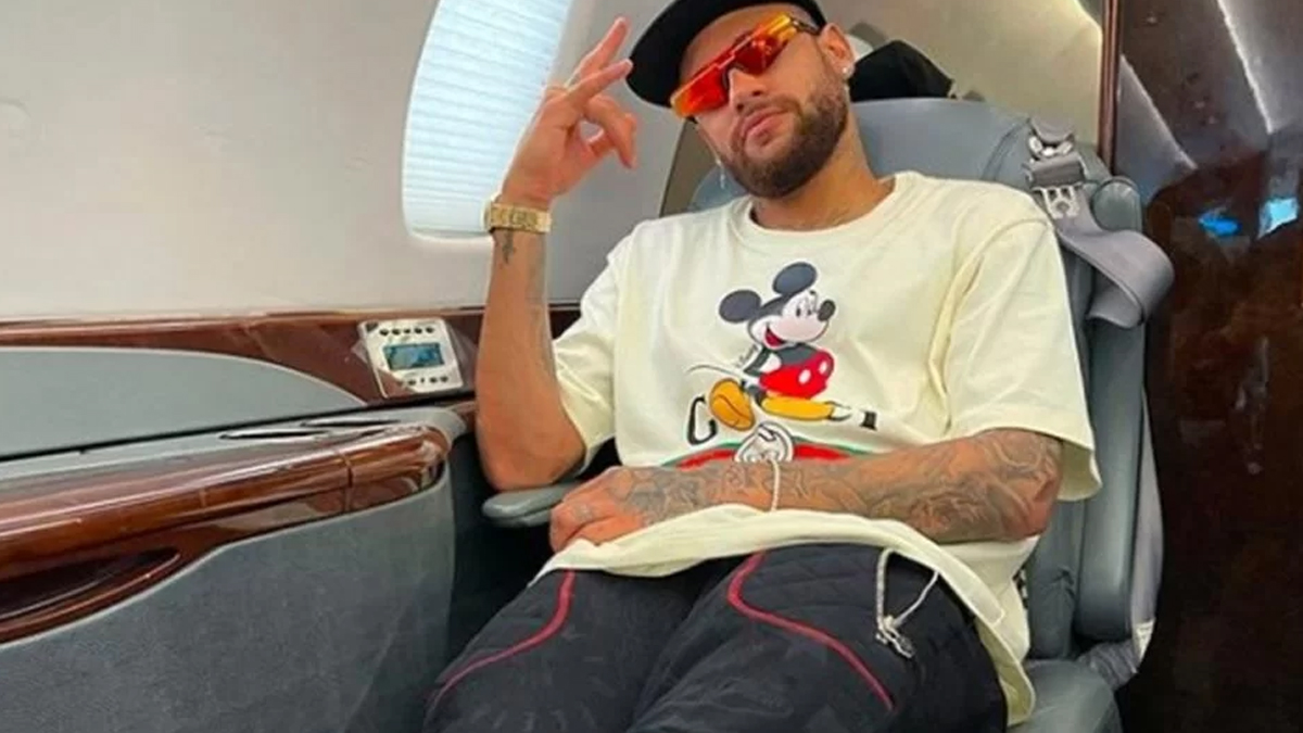 Neymar exibe jatinho de luxo e valor chocante é exposto