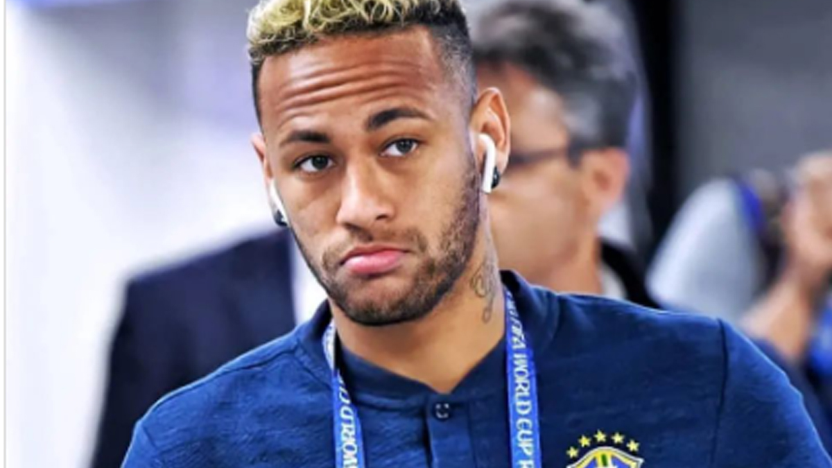 Neymar é alvo de críticas ao surgir com barriguinha em clique inesperado: “Carregando filho”