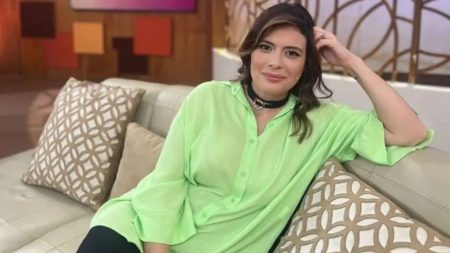 Aos 43 anos, Michelle Loreto faz confissão sobre gravidez não planejada