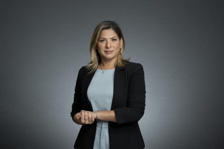 Após contratar Daniela Lima, GloboNews altera a grade e coloca mais um telejornal no ar