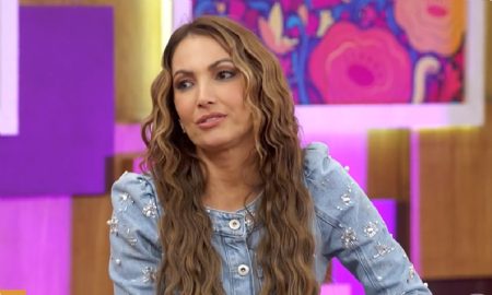 Patrícia Poeta segura o choro ao ouvir histórias da comunidade LGBTQIA+