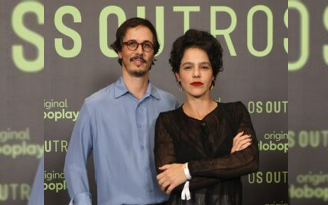 Autor e diretora de Os Outros são alvo de decisão da Globo após sucesso da série