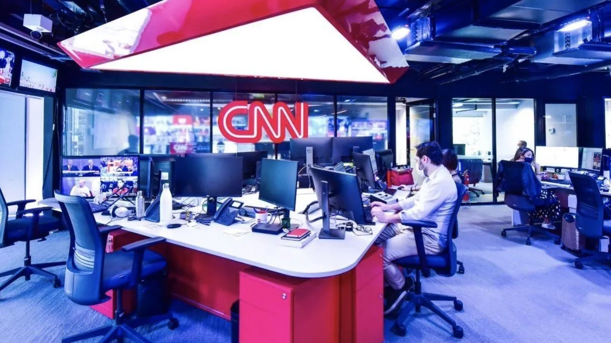 CNN Brasil passa por nova crise e vice-presidente pede demissão